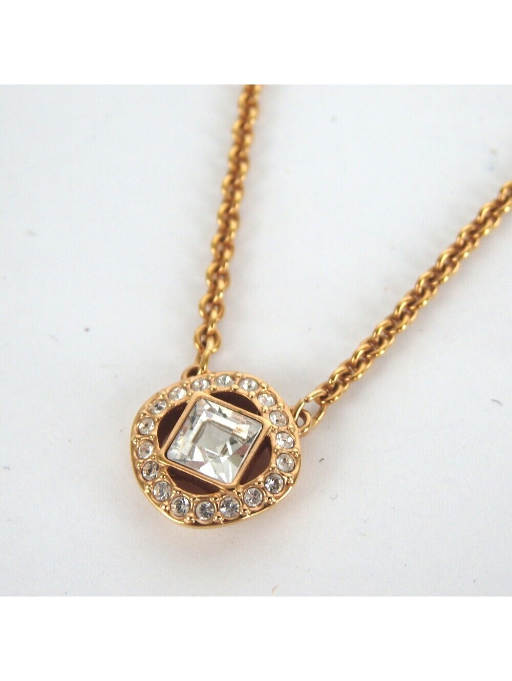 Authentic Swarovski necklace crystal metal [Used]